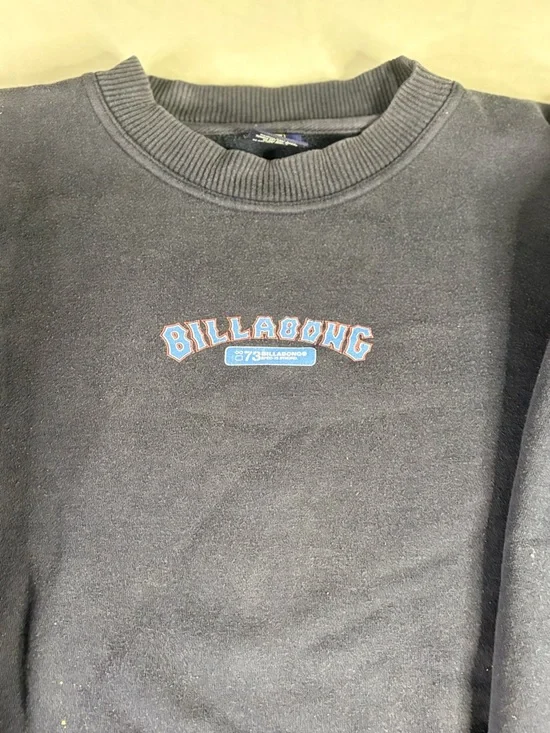 Vintage Women’s Billabong y2K Sweatshirt | 39.99 - Picture 6 of 8